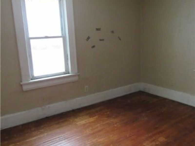31 Mc Naughton Street, Akron, OH 44305 Photo 12