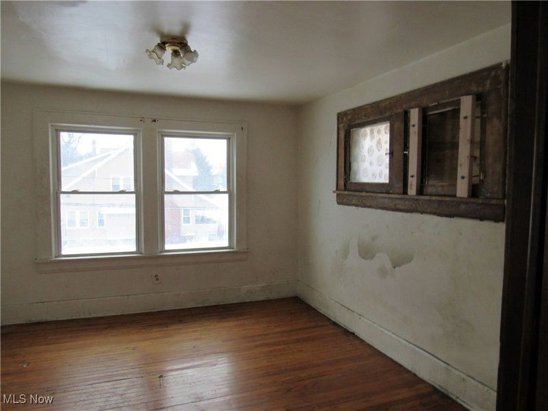 31 Mc Naughton Street, Akron, OH 44305 Photo 14