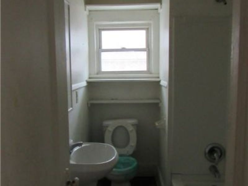31 Mc Naughton Street, Akron, OH 44305 Photo 16