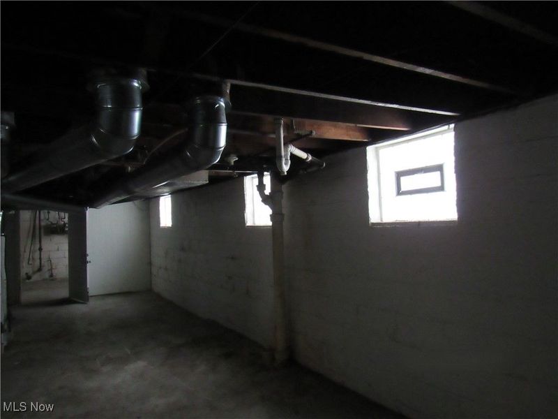 31 Mc Naughton Street, Akron, OH 44305 Photo 25