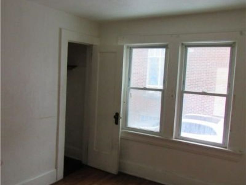 31 Mc Naughton Street, Akron, OH 44305 Photo 8