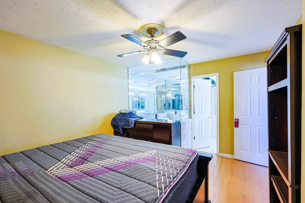 465 White River Dr. Photo 10