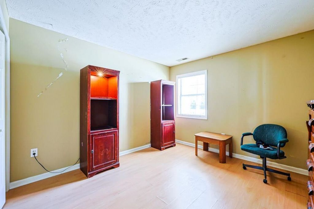 465 White River Dr. Photo 15