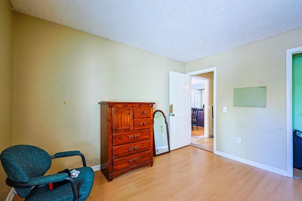 465 White River Dr. Photo 16