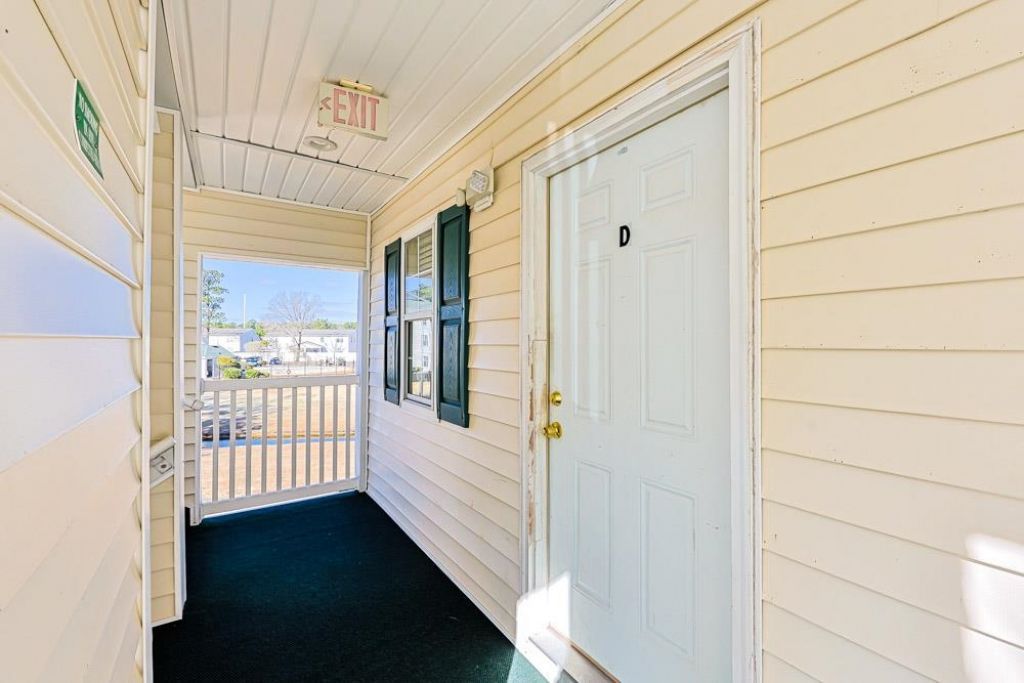 465 White River Dr. Photo 23