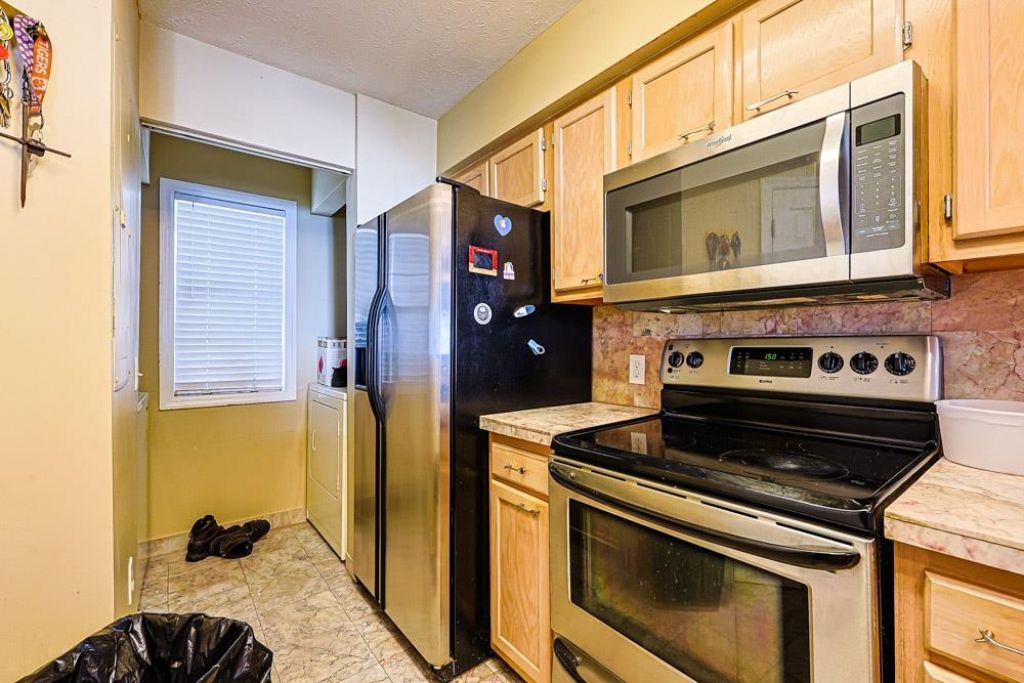 465 White River Dr. Photo 7