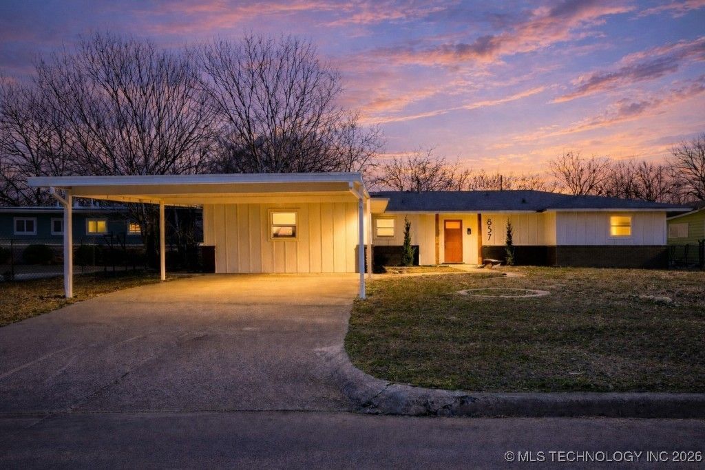 857 N Vancouver Avenue, Tulsa, OK 74127 Main Photo