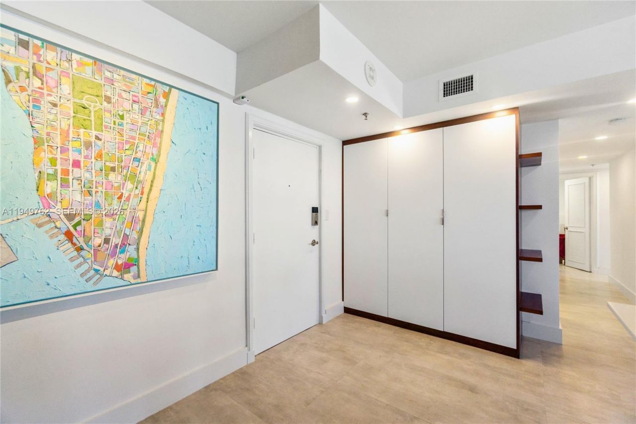 100 Lincoln Rd, Unit 1447, Miami Beach, FL 33139 Photo