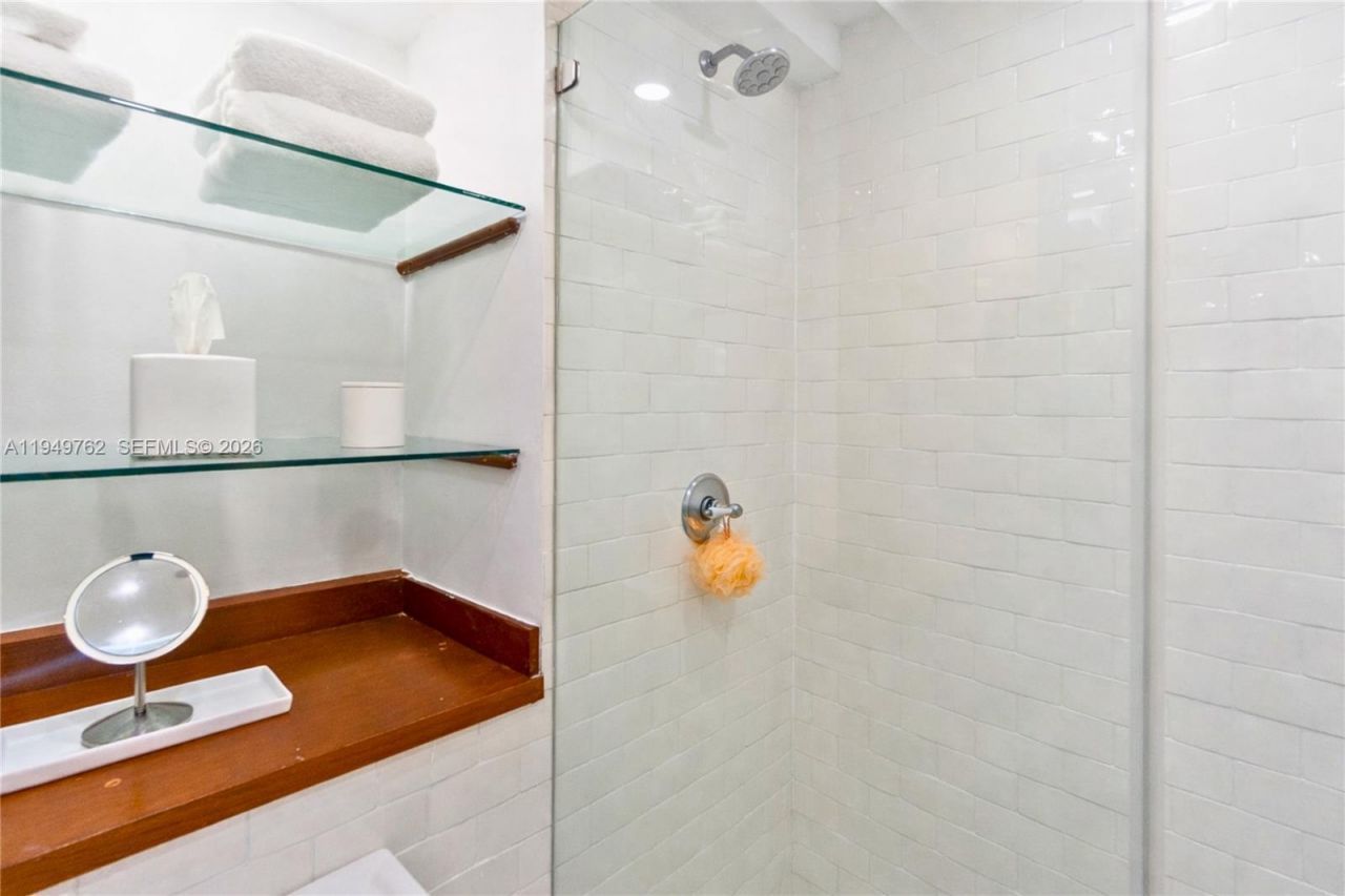 100 Lincoln Rd, Unit 1447, Miami Beach, FL 33139 Photo