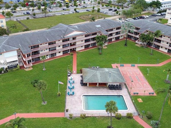 5300 Washington St, Unit S112, Hollywood, FL 33021