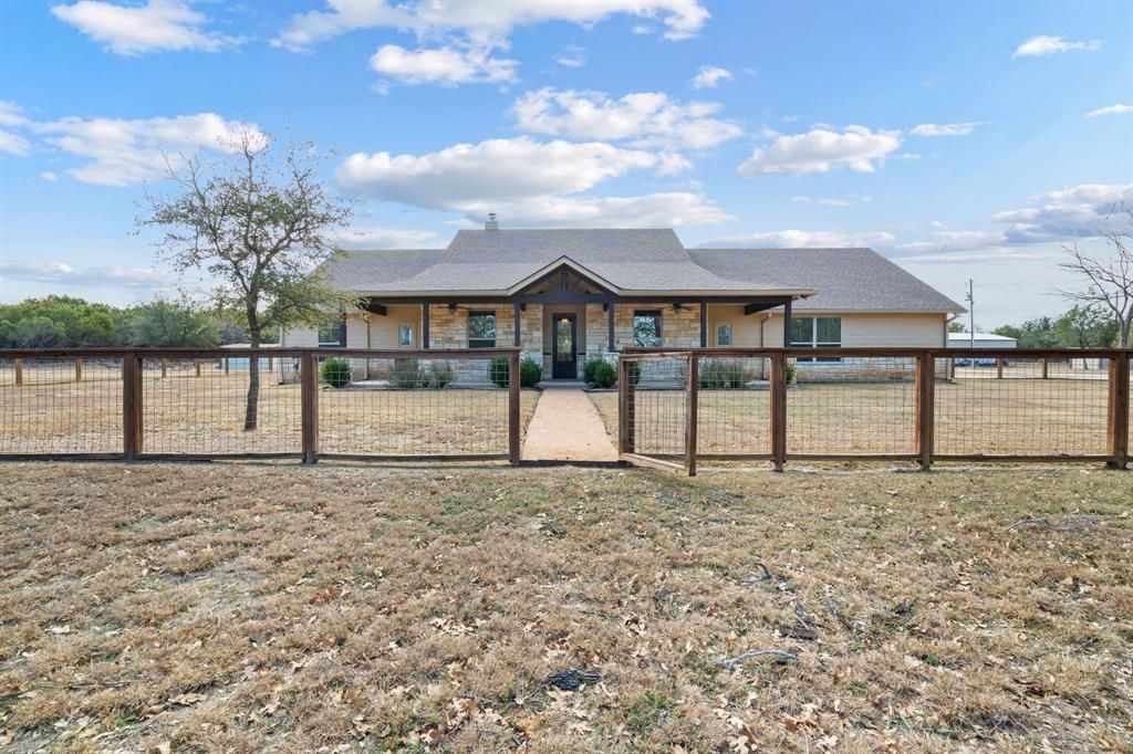 1211 County Road 1024, Glen Rose, TX 76043 Main Photo