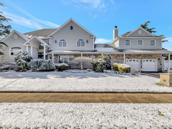 110 Thornwood Road, Massapequa Park, NY 11762