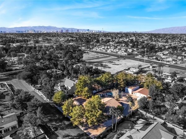 4250 E Quail Avenue, Las Vegas, NV 89120