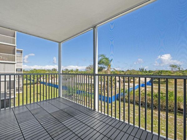 5700 NW 2nd Avenue, Unit 410, Boca Raton, FL 33487