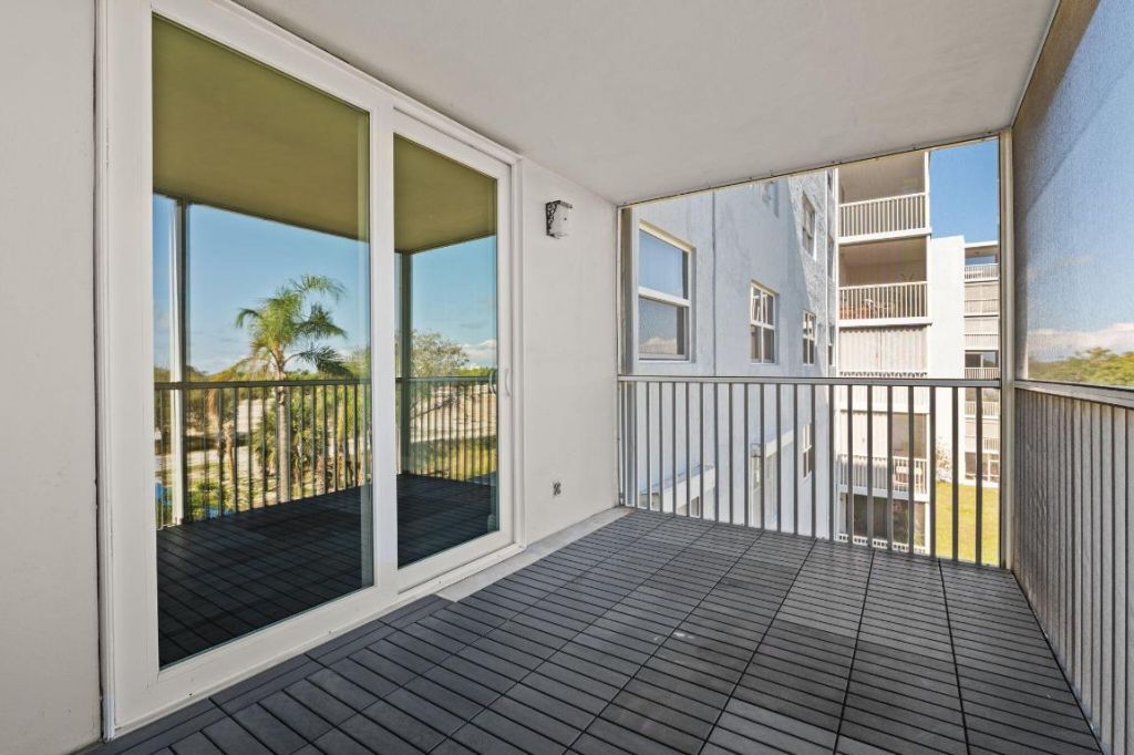 5700 NW 2nd Avenue, Unit 410, Boca Raton, FL 33487 Photo