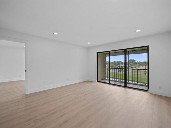 1112 Green Pine Boulevard, Unit F3, West Palm Beach, FL 33409