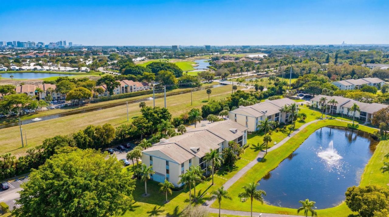 1112 Green Pine Boulevard, Unit F3, West Palm Beach, FL 33409 Photo