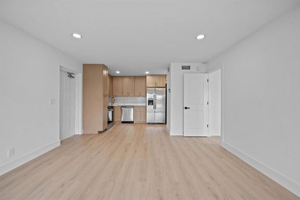 1112 Green Pine Boulevard, Unit F3, West Palm Beach, FL 33409 Photo