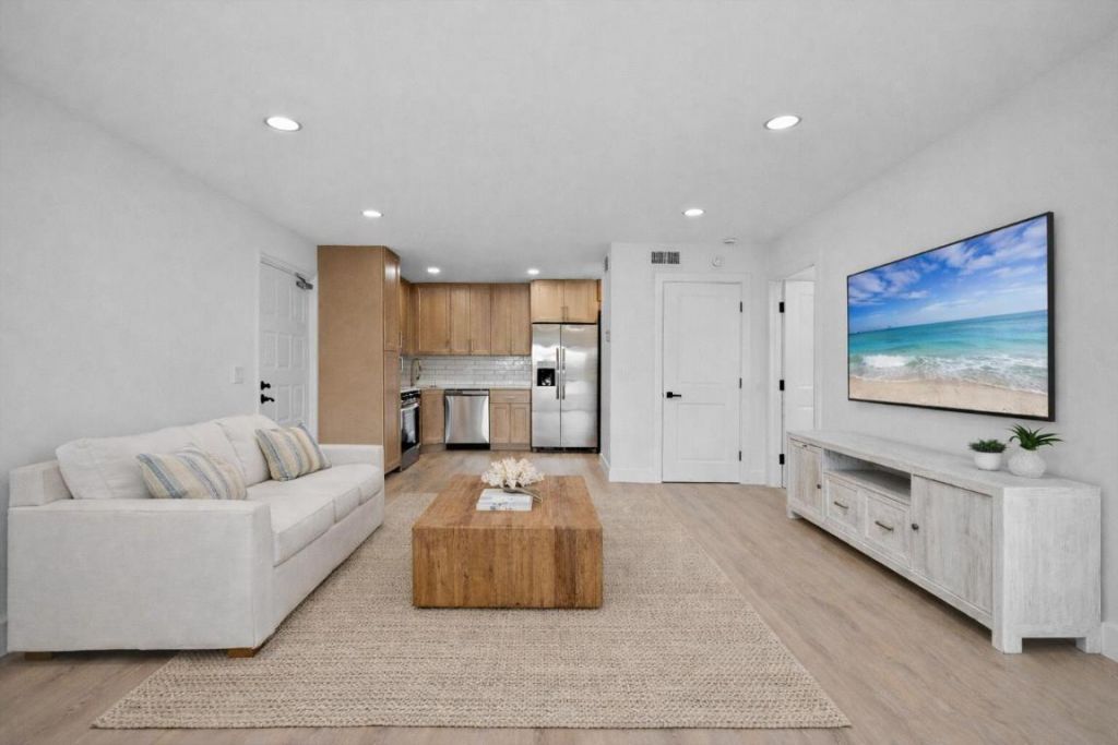 1112 Green Pine Boulevard, Unit F3, West Palm Beach, FL 33409 Photo