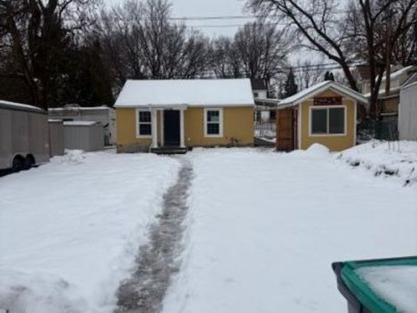 2522 15th Avenue E, North Saint Paul, MN 55109