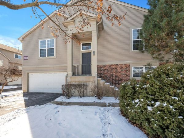 1126 Chadwick Drive, Grayslake, IL 60030