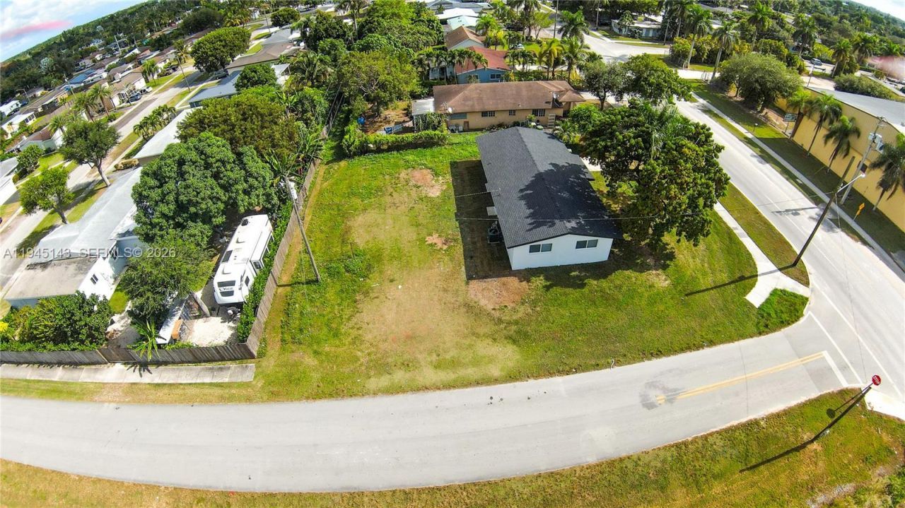 973 NW 8th St, Homestead, FL 33030 Photo