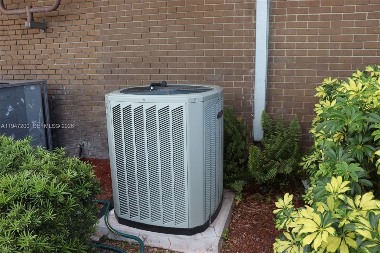 940 Deltona Blvd, Deltona, FL 32725 Photo