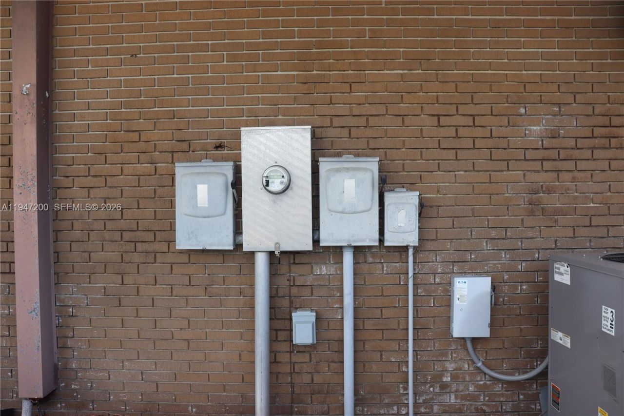 940 Deltona Blvd, Deltona, FL 32725 Photo