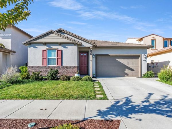 5913 Vantage St, Sacramento, CA 95835