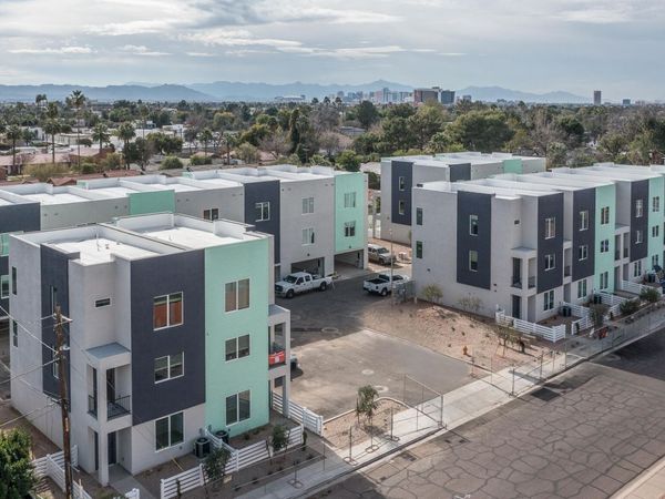 2601 E CLARENDON Avenue, Unit 2, Phoenix, AZ 85016