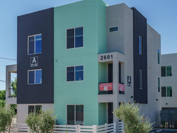 2601 E CLARENDON Avenue, Unit 2, Phoenix, AZ 85016