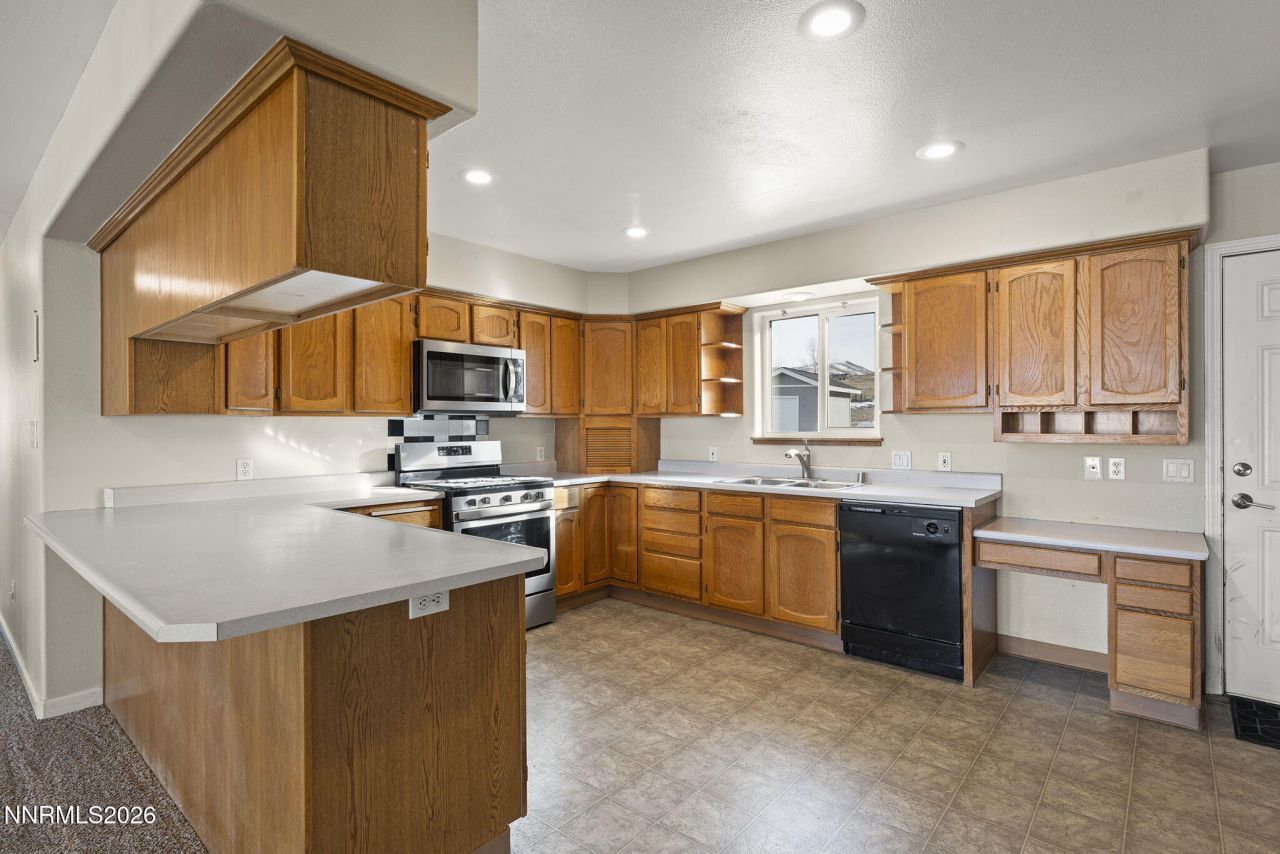 200 Thoroughbred Circle, Reno, NV 89508 Photo