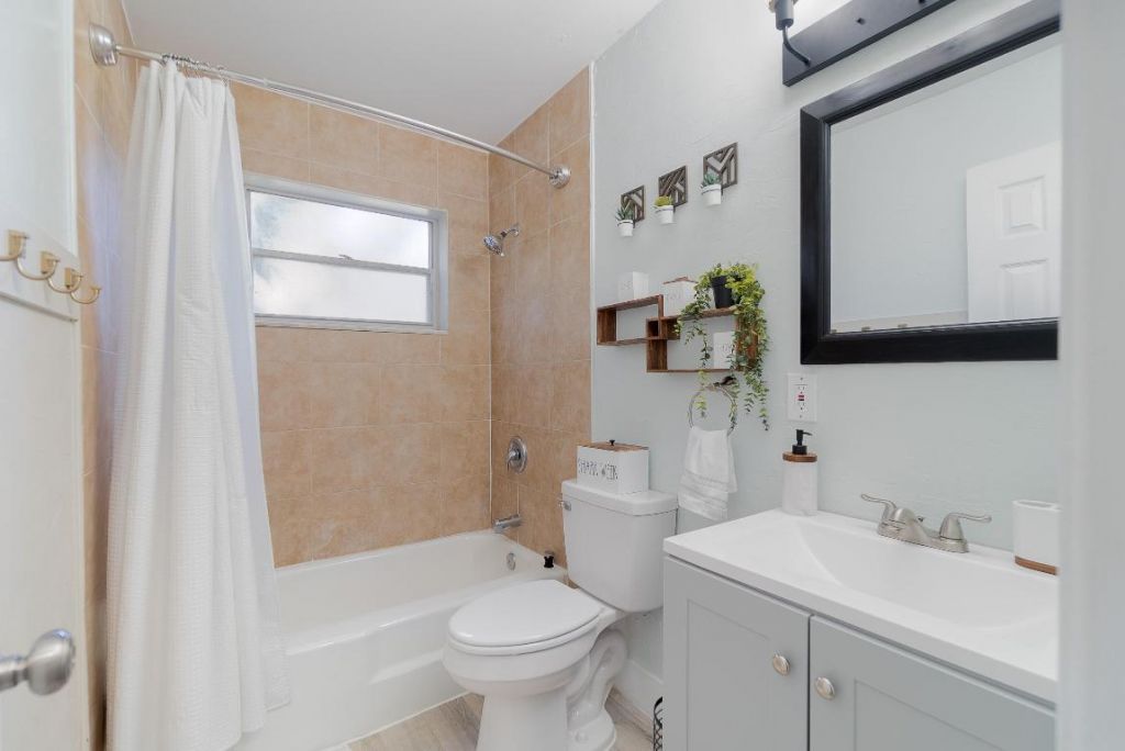 1416 W Hardee Street, Lantana, FL 33462 Photo