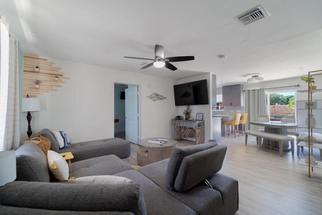 1416 W Hardee Street, Lantana, FL 33462 Photo