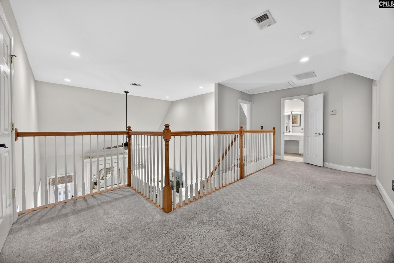 312 Palmer Drive Photo 32