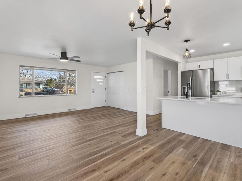 1301 Bernhard Road, Columbus, OH 43227 Photo 4