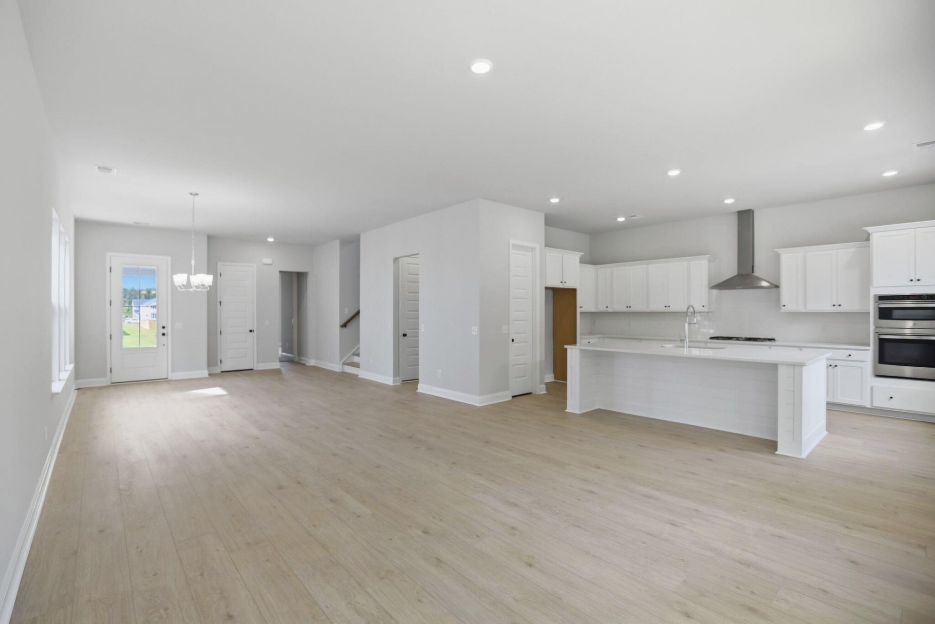 195 Threaded Fern Street Photo 10