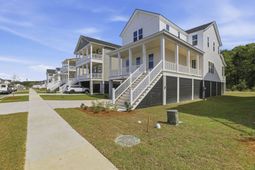 195 Threaded Fern Street photo 4