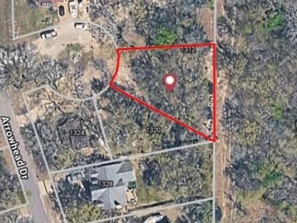 1312 Arrowhead Drive, West Tawakoni, TX 75474