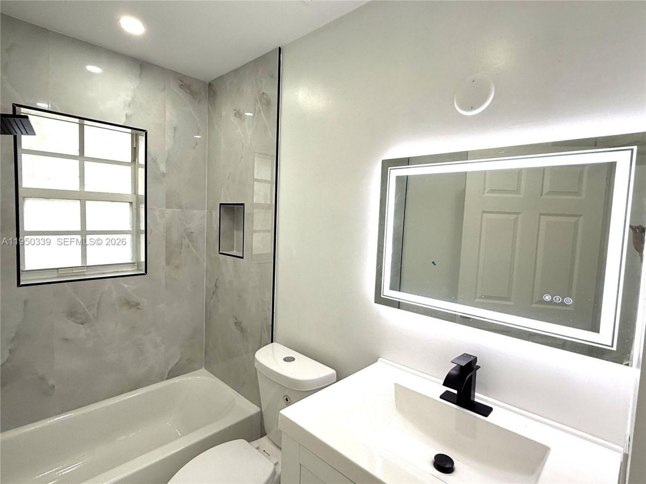 8989 NW 53rd St, Sunrise, FL 33351 Photo