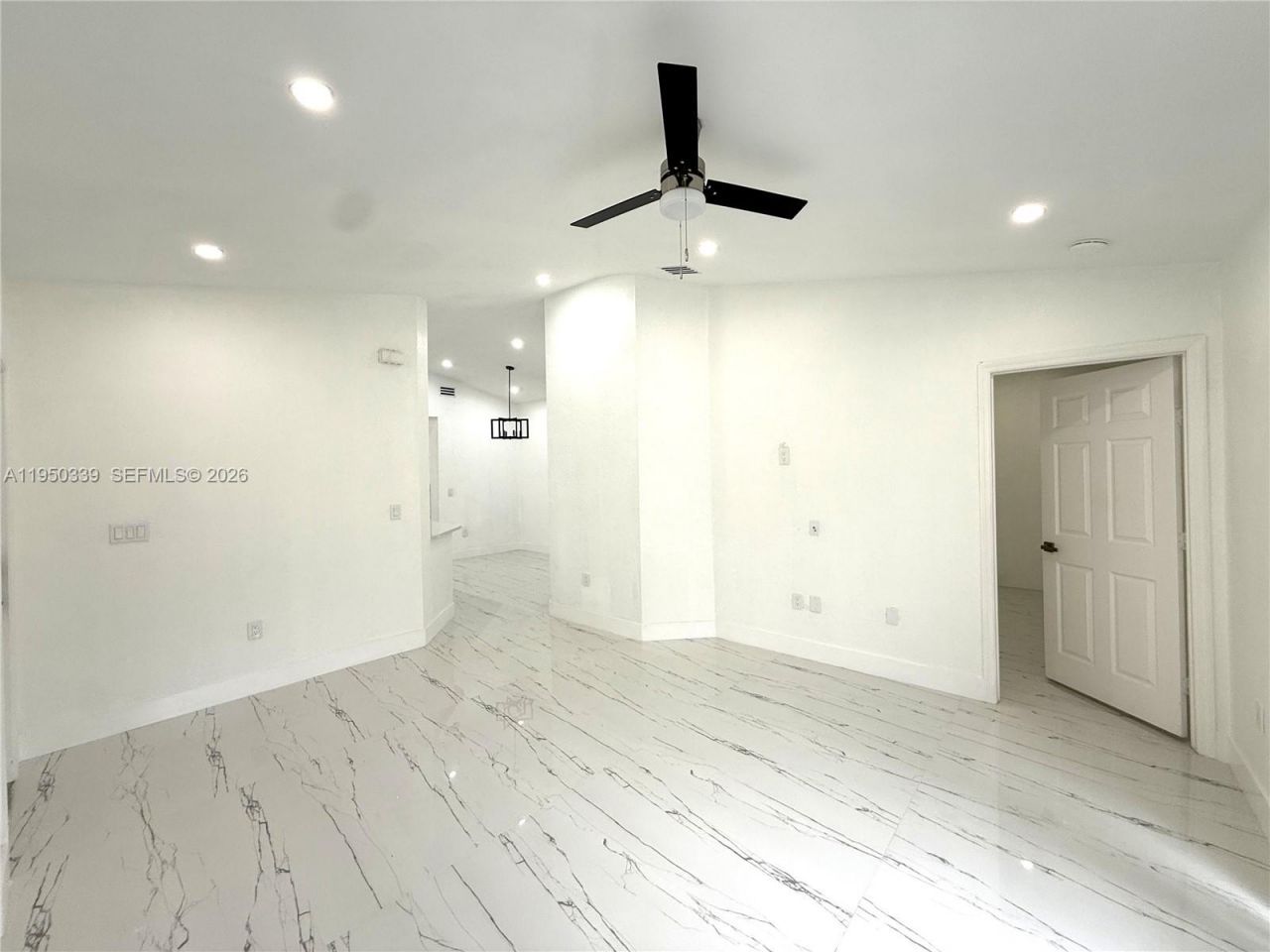 8989 NW 53rd St, Sunrise, FL 33351 Photo