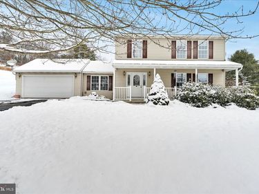 1865 and 1864 BUCKAROO DRIVE, AUBURN, PA 17922