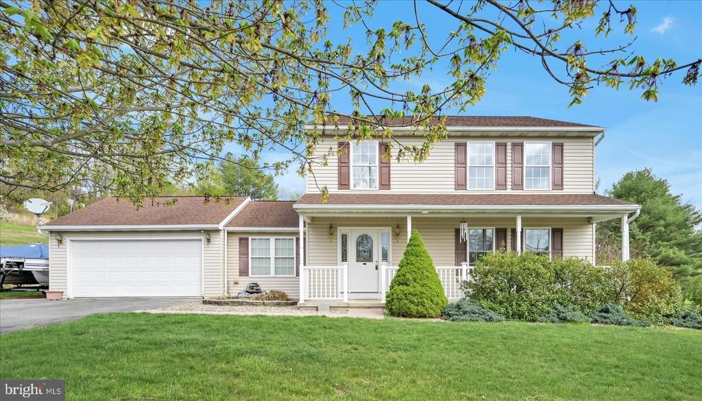 1865 and 1864 BUCKAROO DRIVE, AUBURN, PA 17922