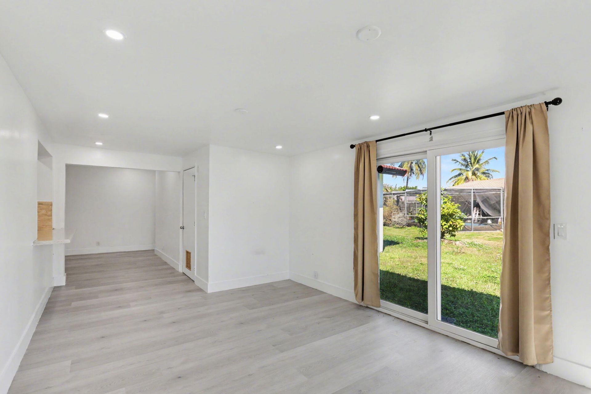 4005 NW 76th Avenue, Coral Springs, FL 33065 Photo