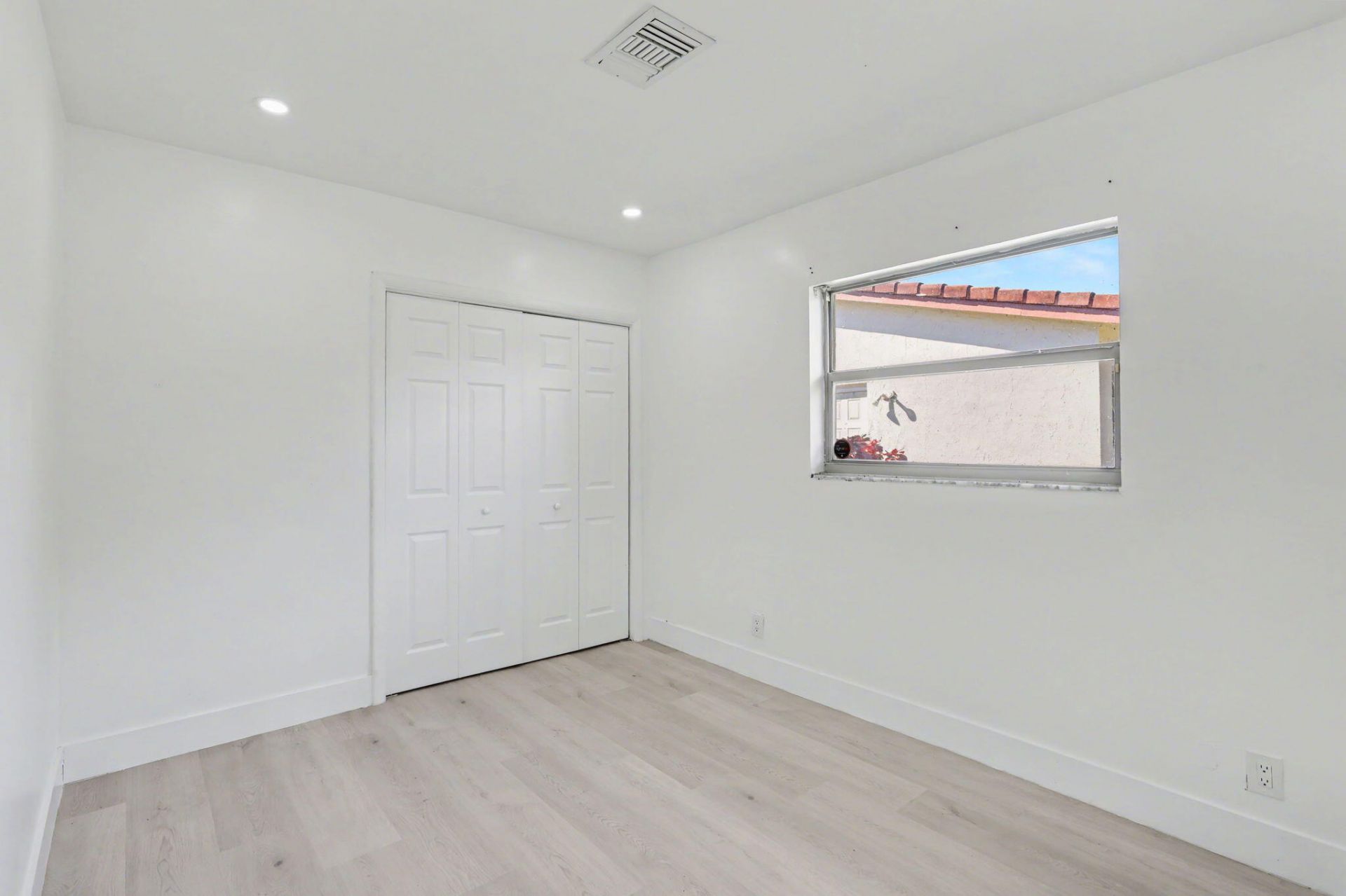 4005 NW 76th Avenue, Coral Springs, FL 33065 Photo