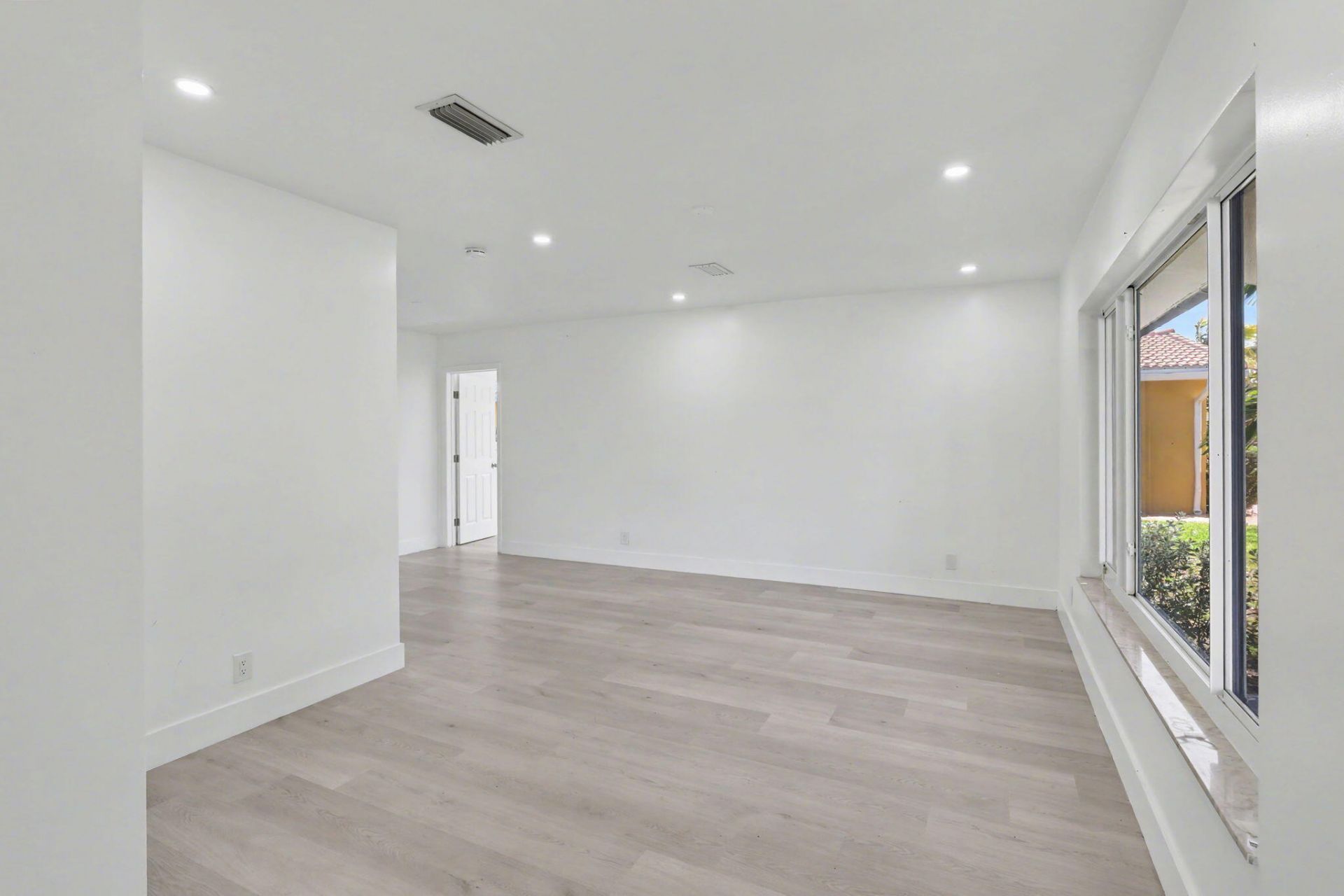 4005 NW 76th Avenue, Coral Springs, FL 33065 Photo