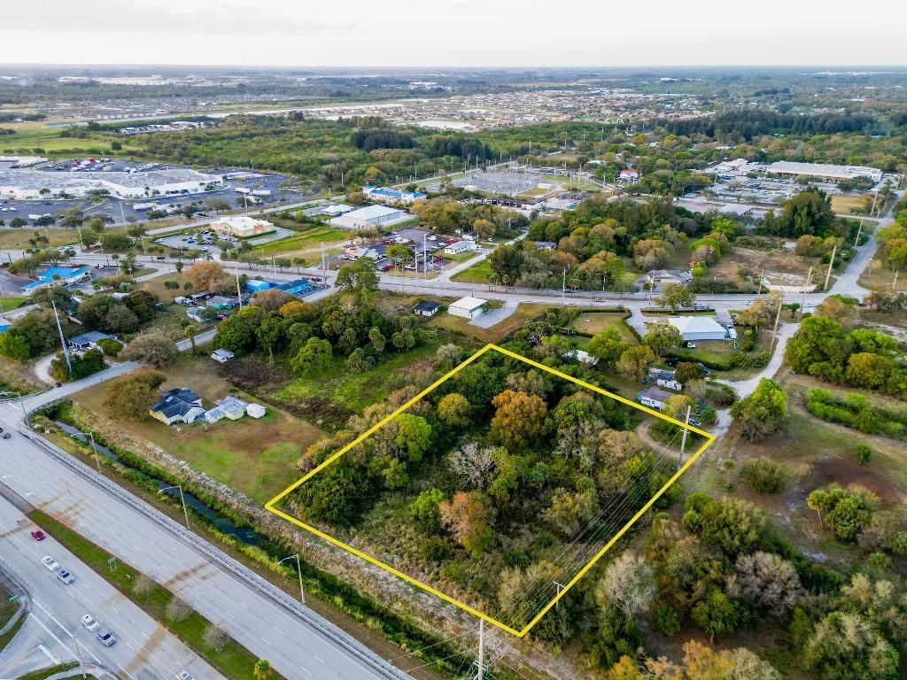 2111 S 37th Street, Fort Pierce, FL 34947 Photo