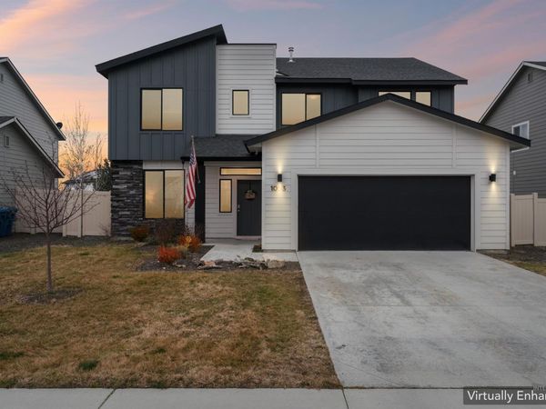 1093 N Bowknot Lake Place, Star, ID 83669
