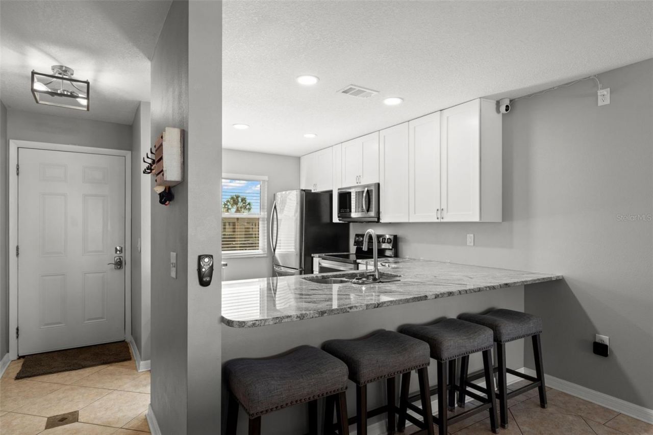 3001 58th Avenue S, Unit 606, Saint Petersburg, FL 33712 Photo