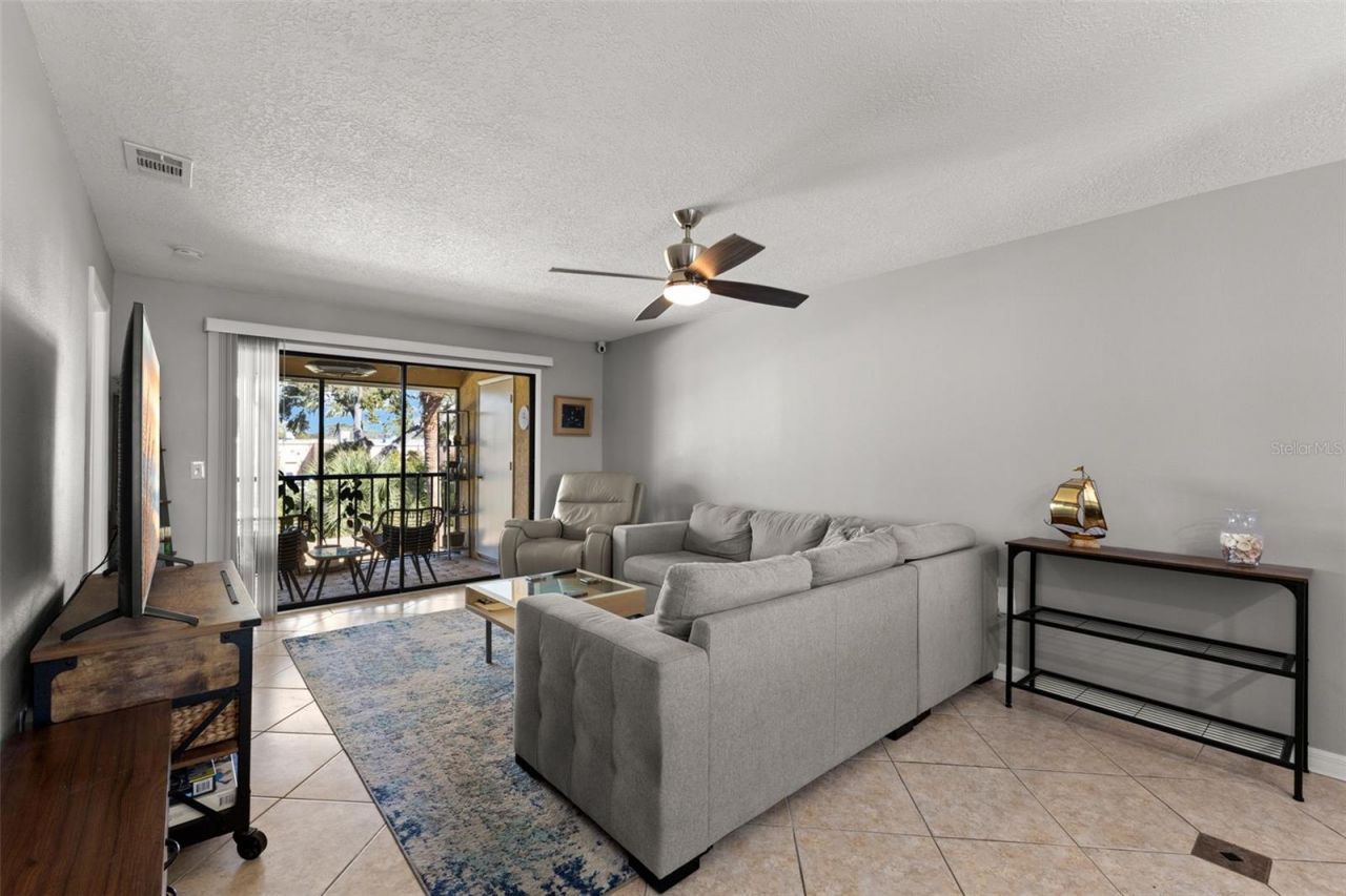 3001 58th Avenue S, Unit 606, Saint Petersburg, FL 33712 Photo